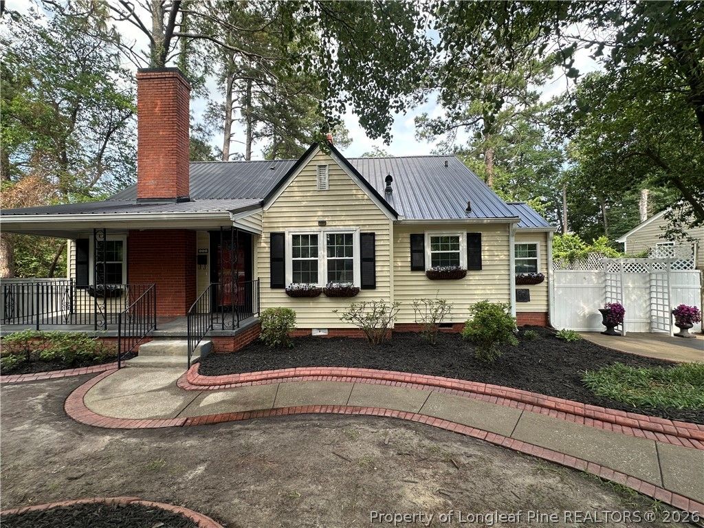 Photo of 550 Pearl Street, Fayetteville, NC 28303 (MLS # 763469)