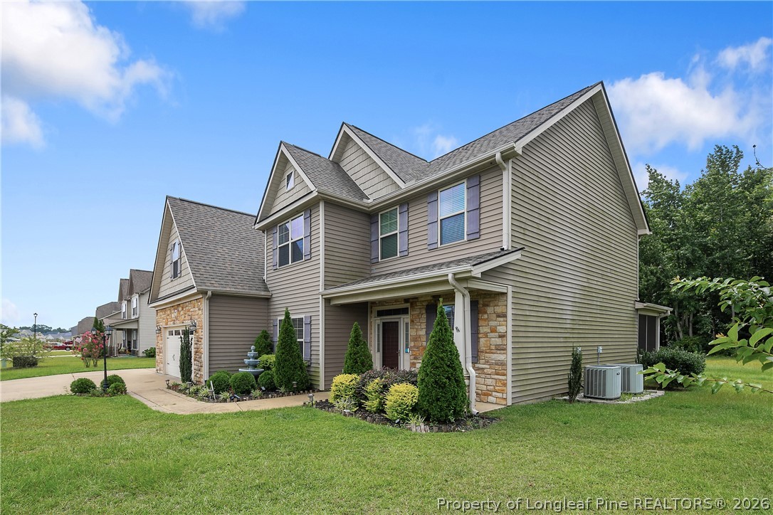 945 Pecan Grove Loop