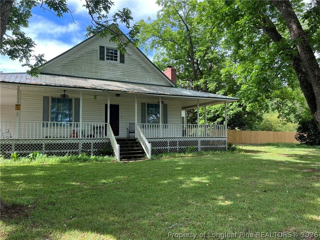 Photo of 5480 Nc Highway 71, Maxton, NC 28364 (MLS # 762878)