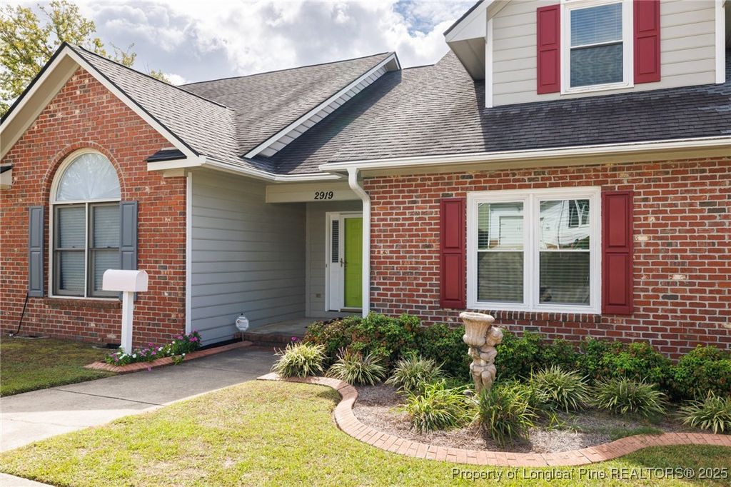 Photo of 2919 Amelia Drive, Fayetteville, NC 28304 (MLS # 750763)