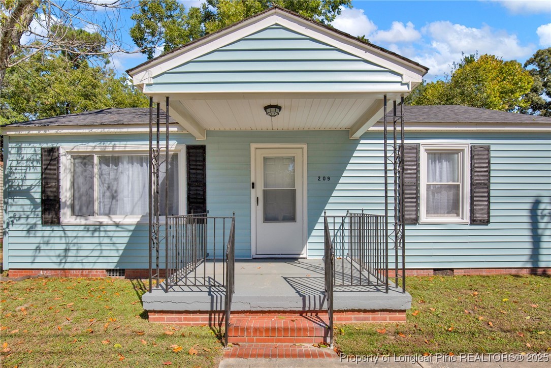 209 N Lynn Avenue