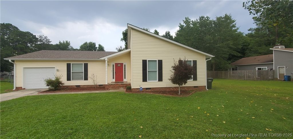 Photo of 1401 Carnsmore Drive, Fayetteville, NC 28304 (MLS # 752813)