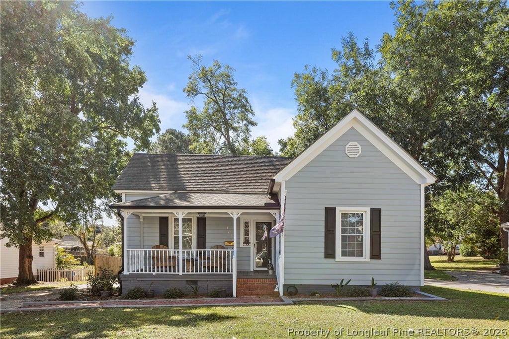 Photo of 105 E I Street, Erwin, NC 28339 (MLS # 770572)