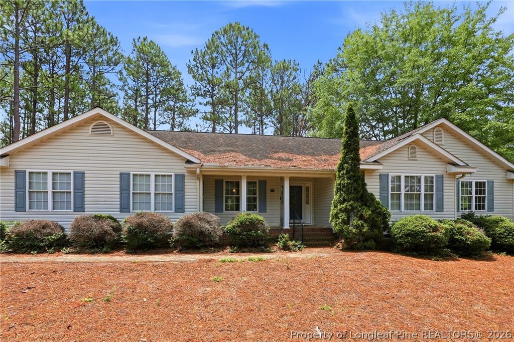 Photo of 405 John McQueen Road, Aberdeen, NC 28315 (MLS # 766310)