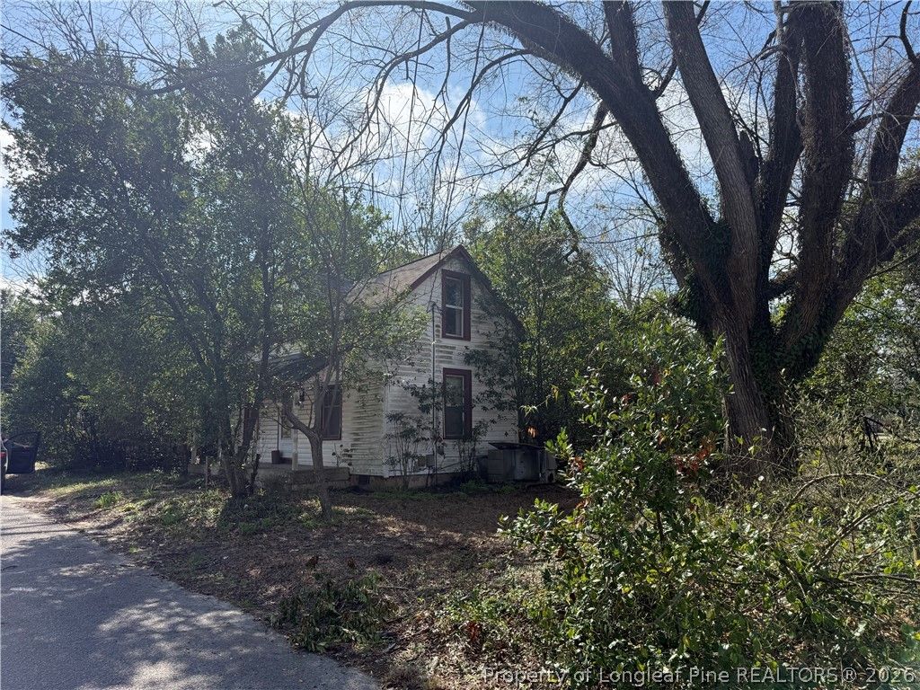 Photo of 100 Spencer Street, Fayetteville, NC 28306 (MLS # 762524)