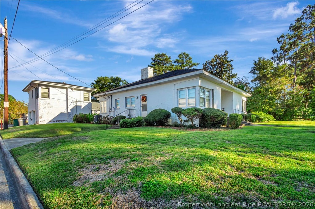 Photo of 2004 N Walnut Street, Lumberton, NC 28358 (MLS # 771023)