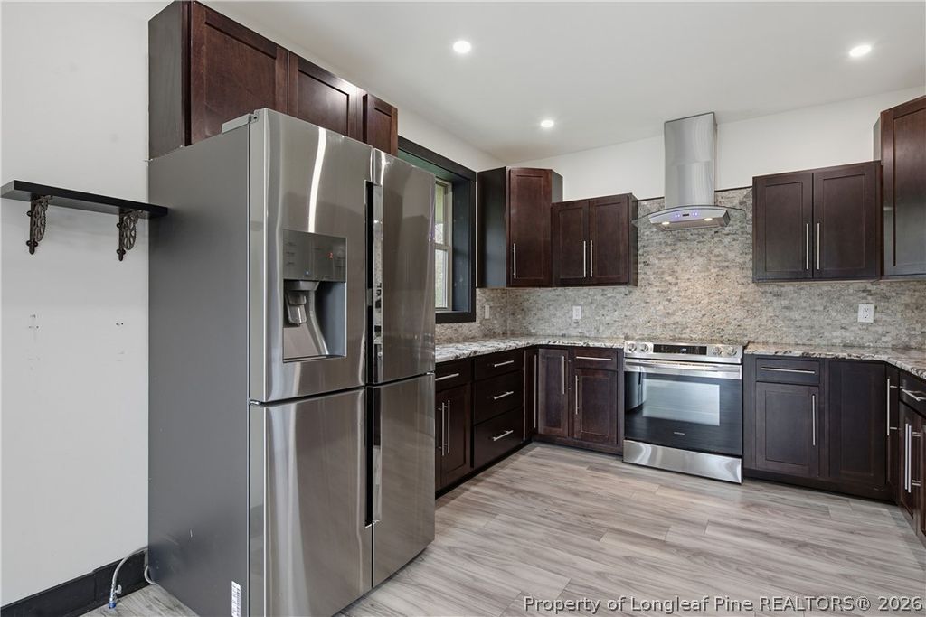 Photo of 5721 Waters Edge Drive, Fayetteville, NC 28314 (MLS # 759710)