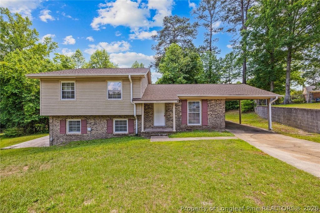 Photo of 5467 Lazybrook Court, Fayetteville, NC 28314 (MLS # 762923)