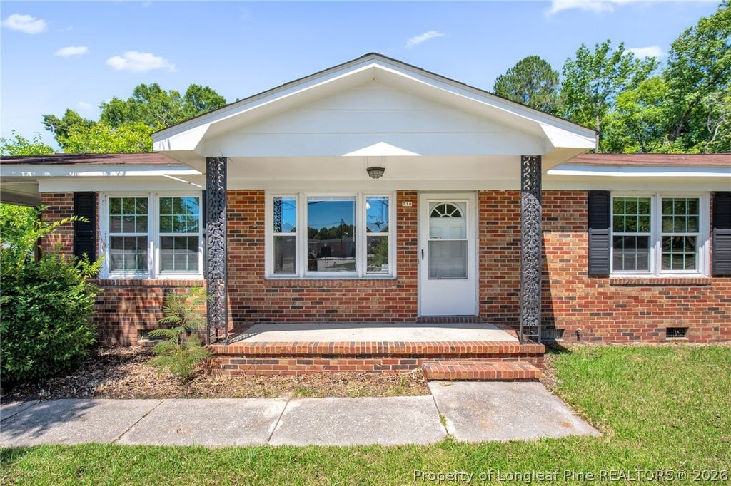 Photo of 640 Old Wilmington Road, Fayetteville, NC 28301 (MLS # 764729)