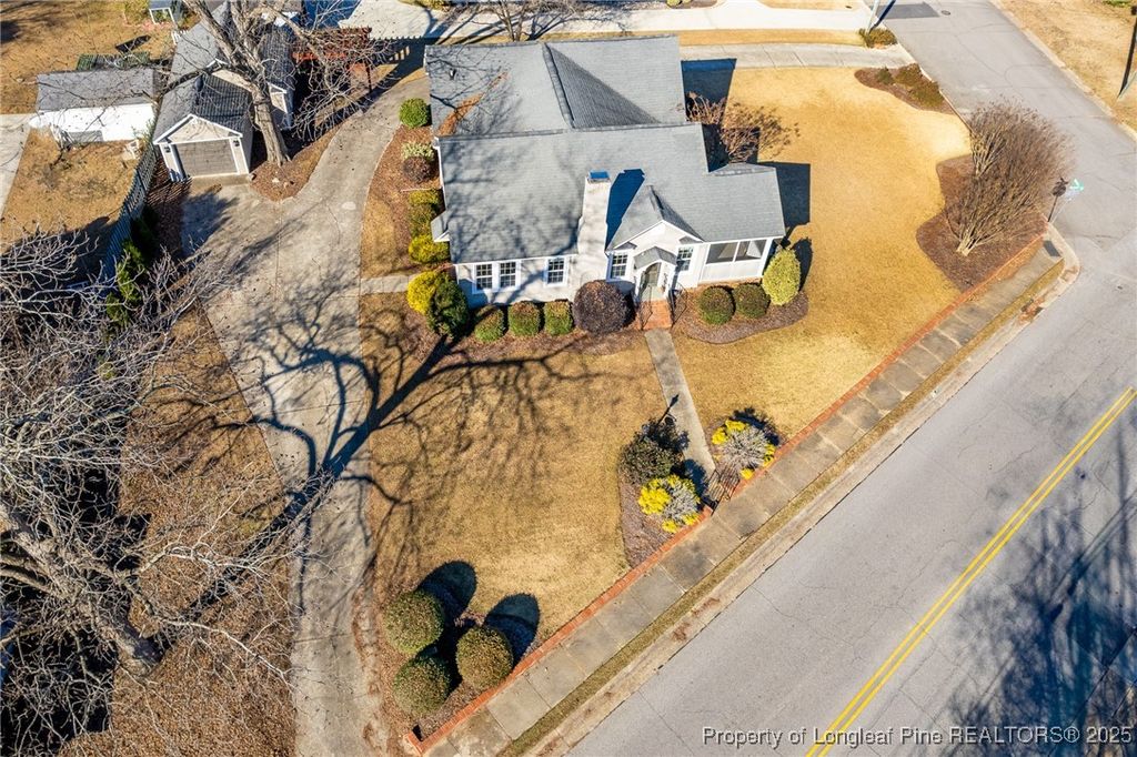 Photo of 105 Westmont Drive, Fayetteville, NC 28305 (MLS # 754668)