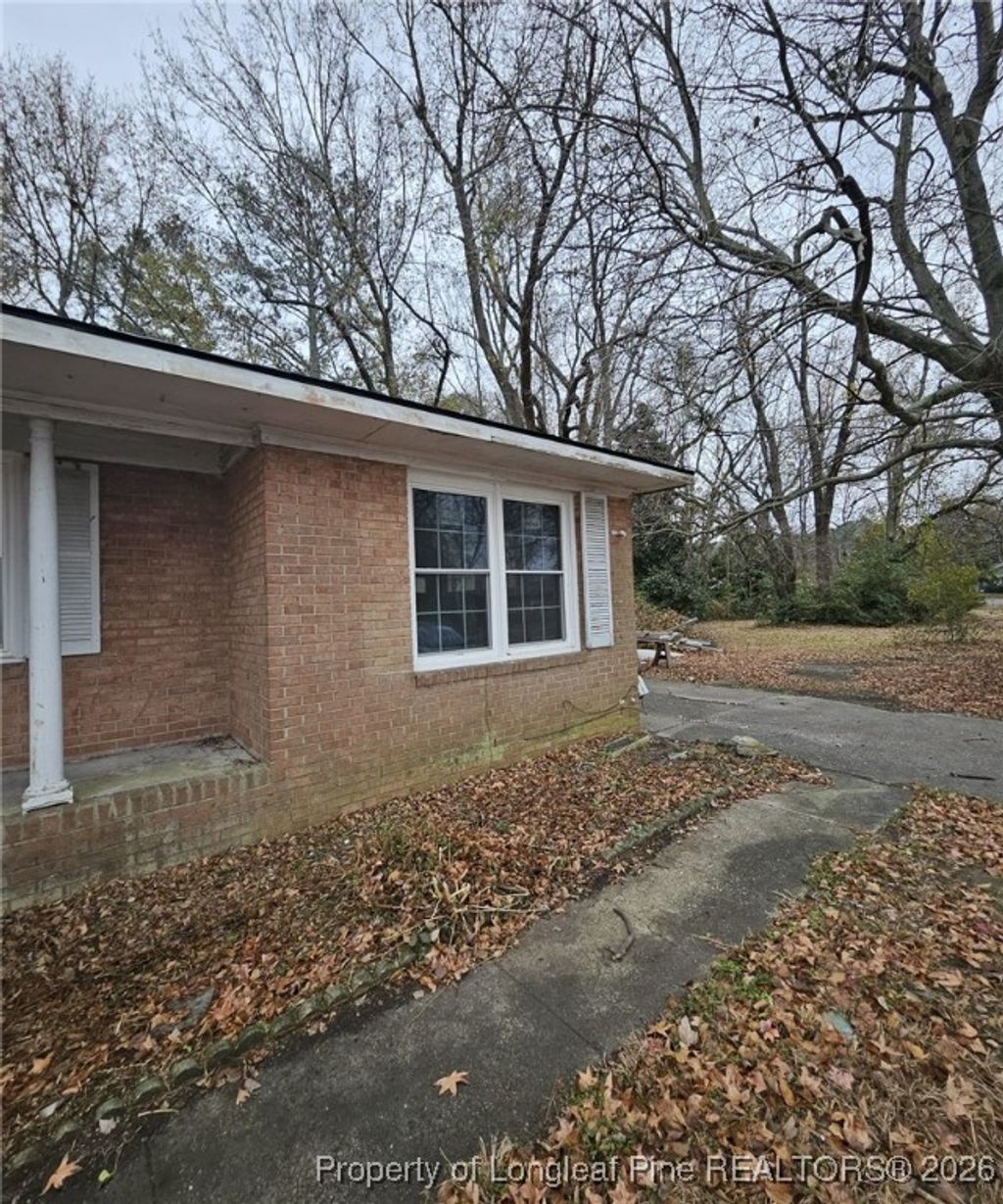 Photo of 6911 Radnor Street, Fayetteville, NC 28314 (MLS # 755934)