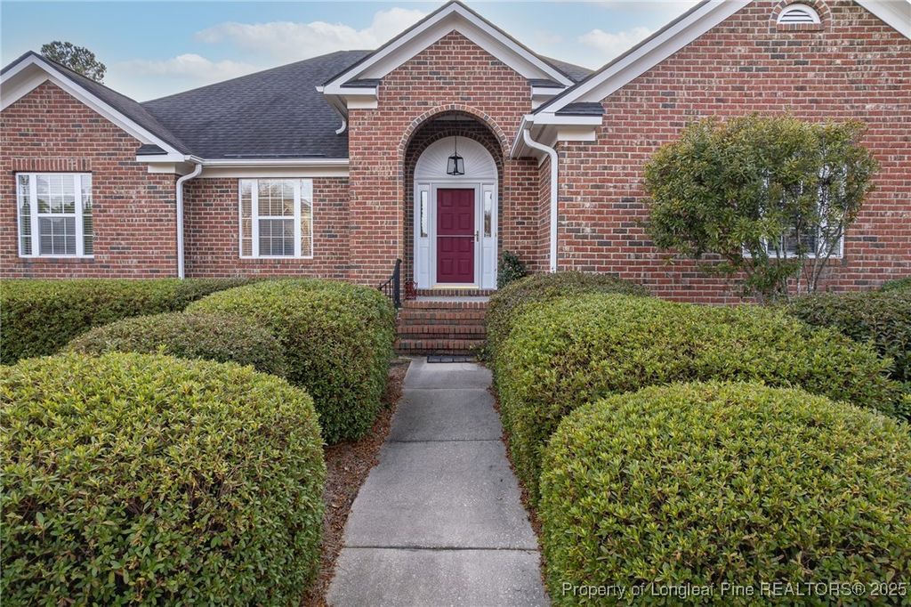 Photo of 2927 Rosecroft Drive, Fayetteville, NC 28304 (MLS # 754246)