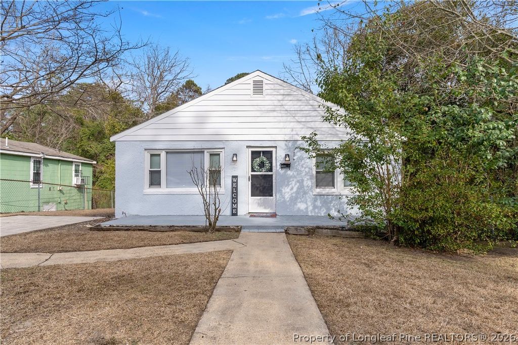 Photo of 1406 Edgecombe Avenue, Fayetteville, NC 28301 (MLS # 757965)