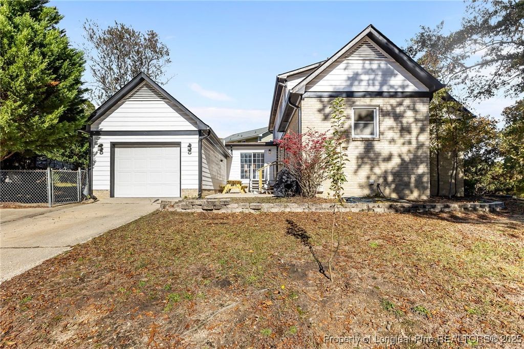 Photo of 5550 Hendrick Drive, Fayetteville, NC 28303 (MLS # 752886)