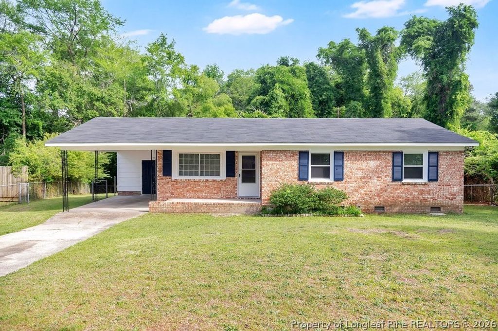 Photo of 2627 Dumbarton Road, Fayetteville, NC 28306 (MLS # 762612)