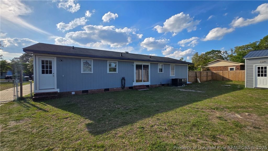 Photo of 3611 Kenny Drive, Hope Mills, NC 28348 (MLS # 762043)