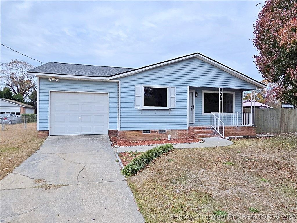 Photo of 408 Lynhurst Drive, Fayetteville, NC 28314 (MLS # 753892)