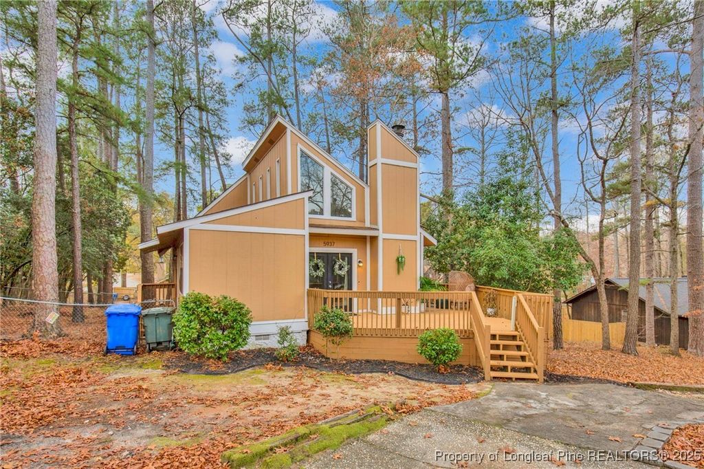 Photo of 5937 Waters Edge Drive, Fayetteville, NC 28314 (MLS # 754712)