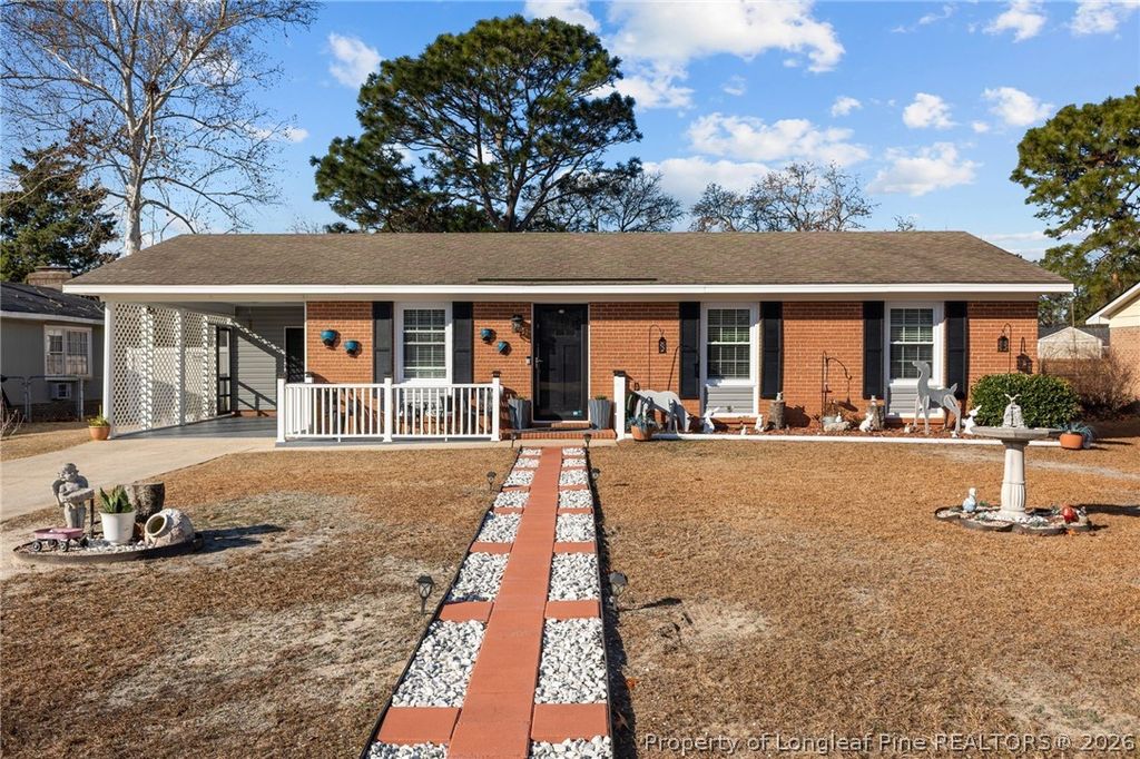 Photo of 5915 Spinner Road, Hope Mills, NC 28348 (MLS # 757606)