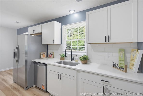 6612 AMANDA CIR, FAYETTEVILLE, NC 28304 - Image f4bd194962adf0a62d9abe589a9c01e6/2683575972