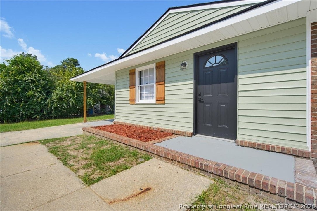 6612 Amanda Circle