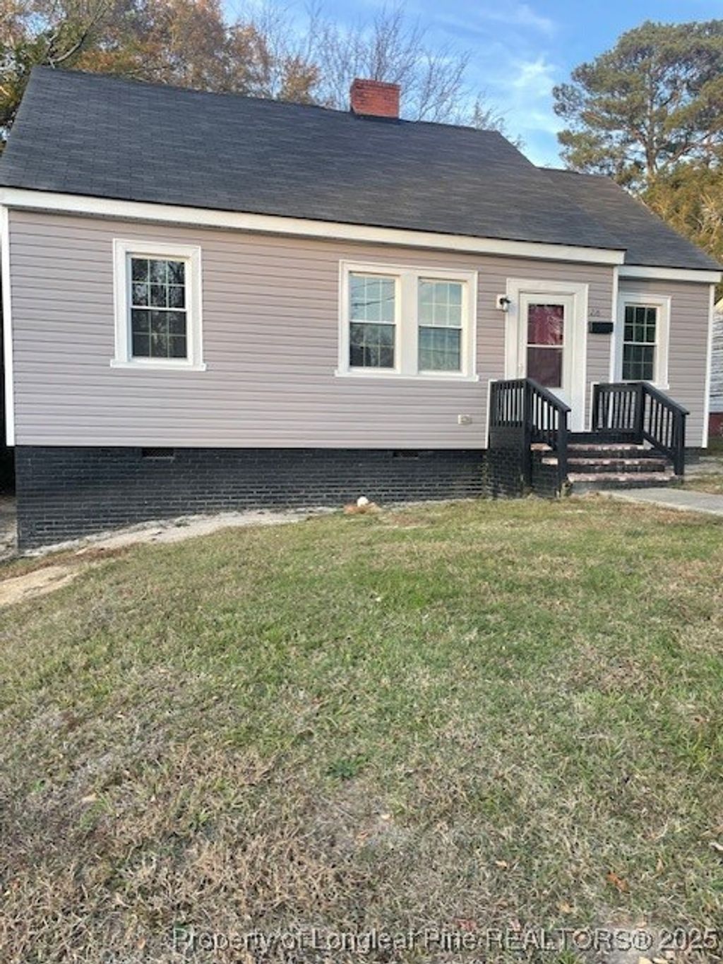 Photo of 216 Oakland Drive, Fayetteville, NC 28301 (MLS # 753946)