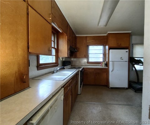 Tiny photo for 406 Courtland Drive, Sanford, NC 27330 (MLS # 752028)