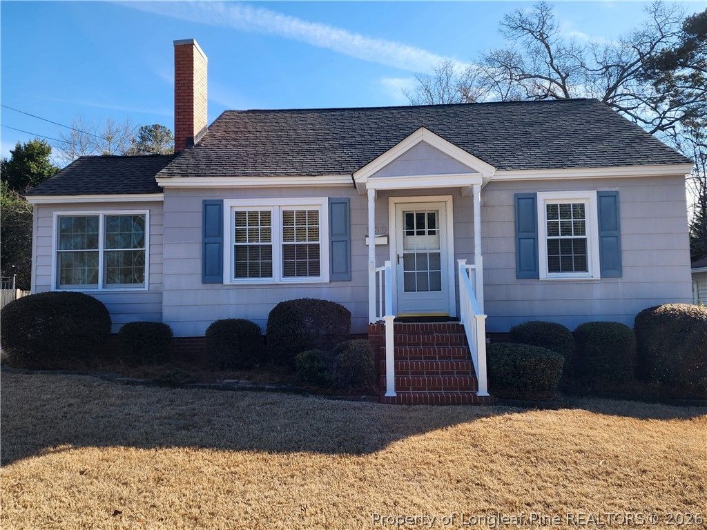 Photo of 930 Chester Circle, Fayetteville, NC 28303 (MLS # 757126)