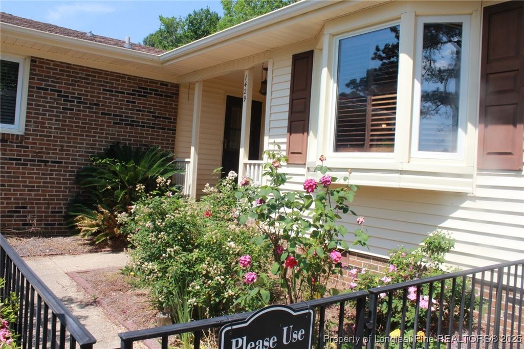 Photo of 1429 Paisley Avenue, Fayetteville, NC 28304 (MLS # 753806)