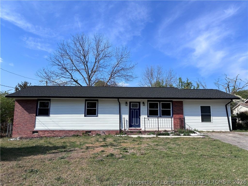 Photo of 6018 Elstree Place, Fayetteville, NC 28314 (MLS # 759730)