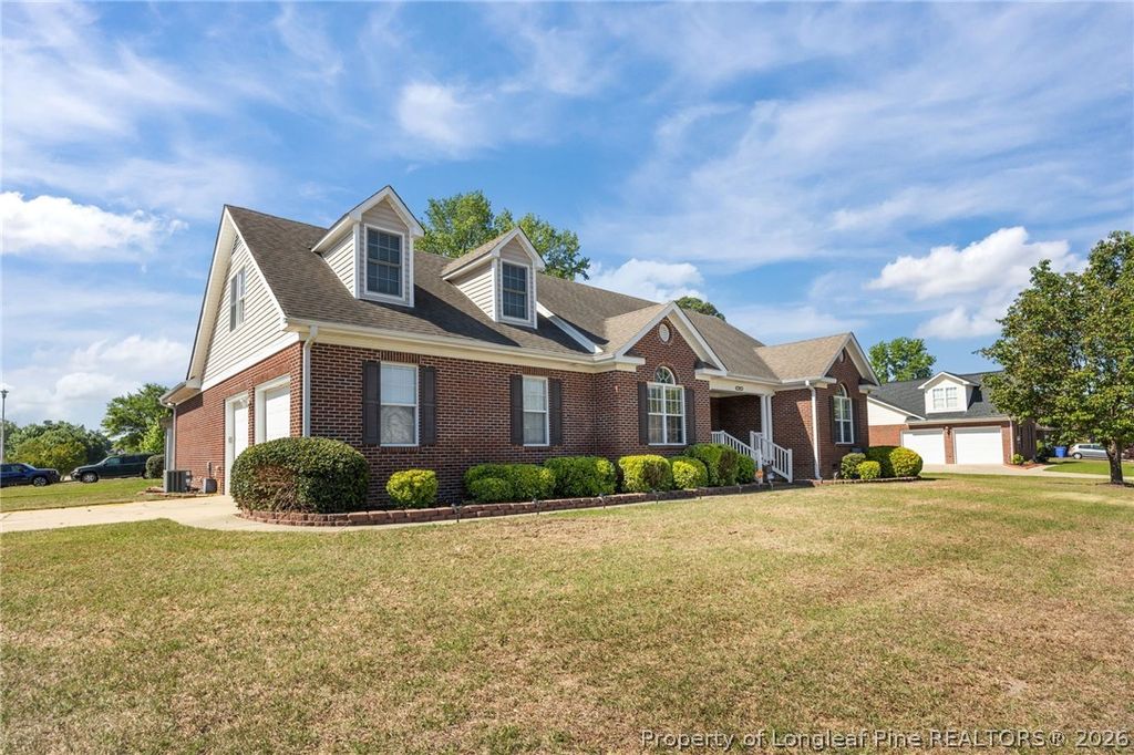 Photo of 3805 Sunchase Drive, Fayetteville, NC 28306 (MLS # 759906)