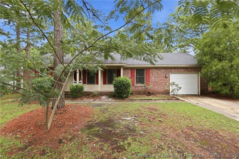 Photo of 924 E Winds Lane, Fayetteville, NC 28311 (MLS # 767281)
