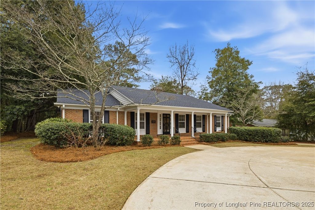 Photo of 1513 Raeford Road, Fayetteville, NC 28305 (MLS # 754636)