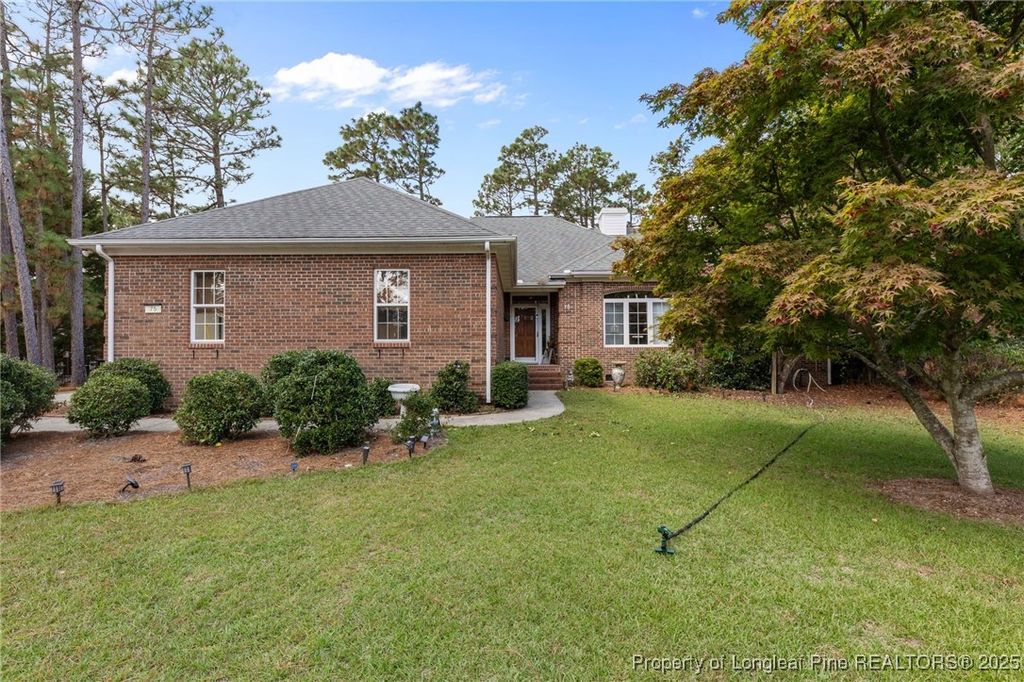 Photo of 75 Catalpa Lane N, Pinehurst, NC 28374 (MLS # 749238)