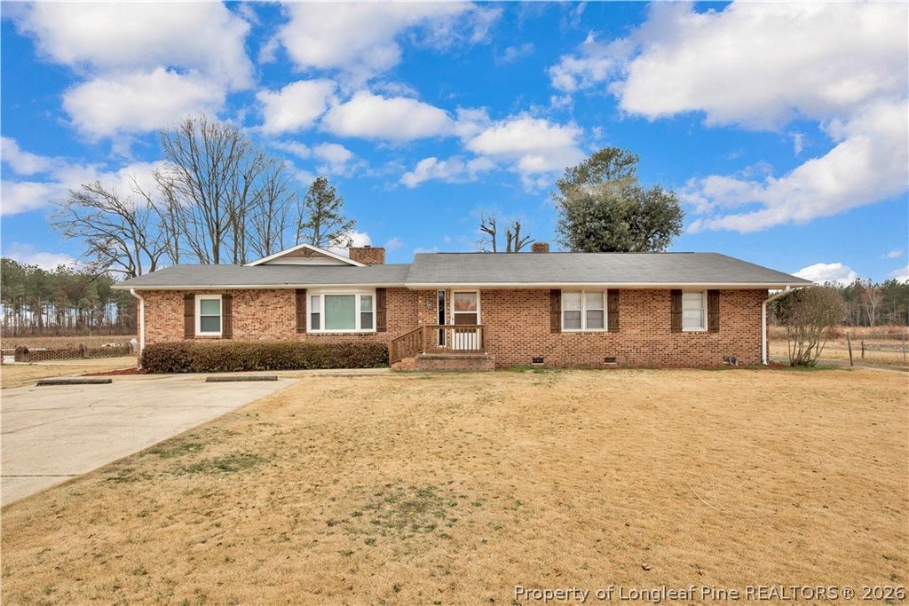 Photo of 8161 E 130 Highway, Maxton, NC 28364 (MLS # 758233)