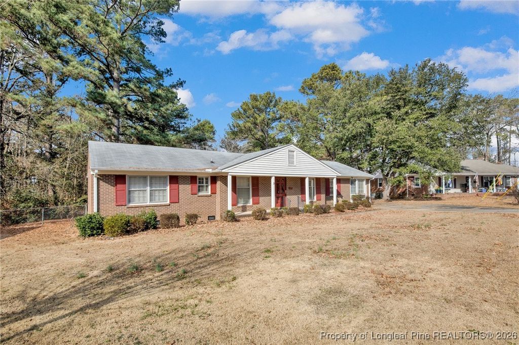 Photo of 222 Rainier Drive, Fayetteville, NC 28314 (MLS # 756342)