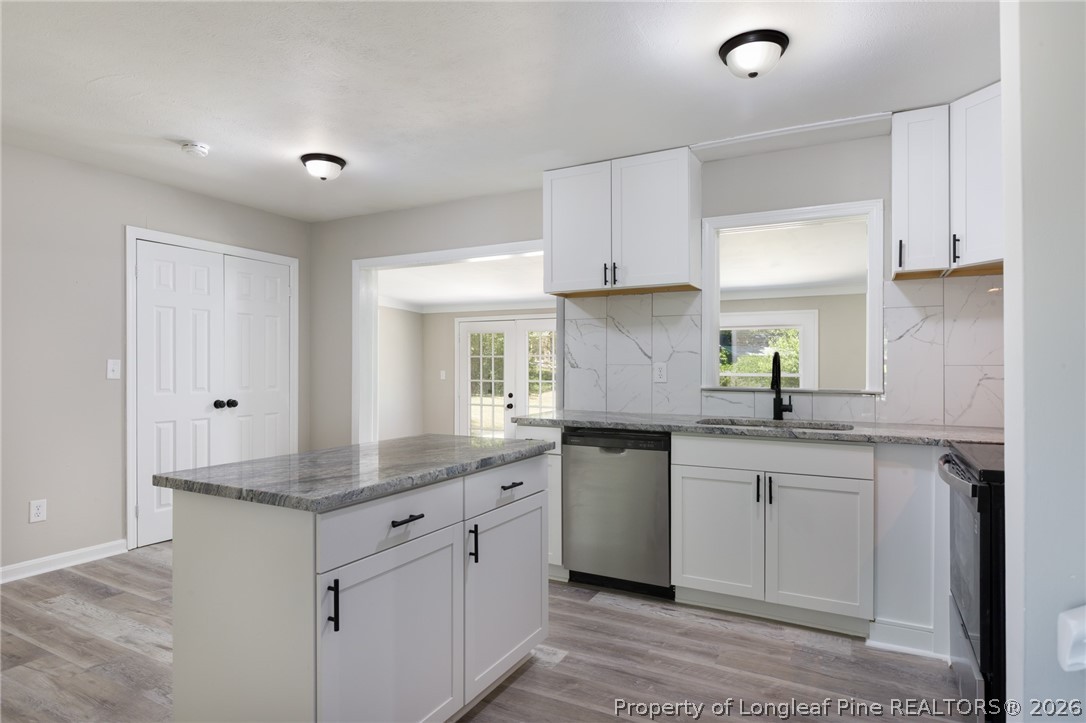 1034 Riverside Circle