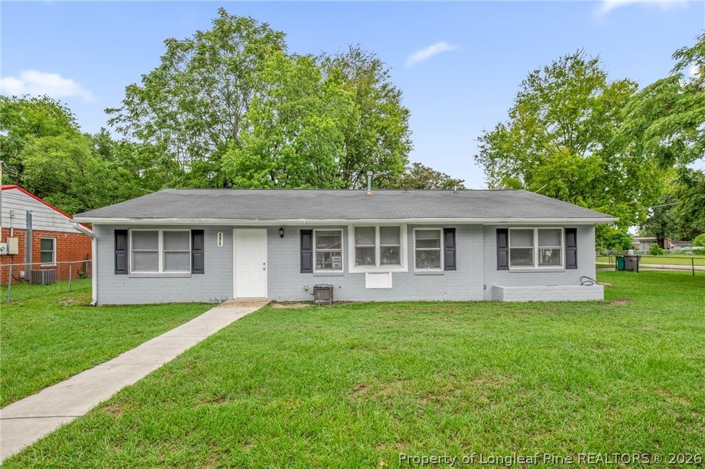 Photo of 4875 Cameron Road, Hope Mills, NC 28348 (MLS # 766565)