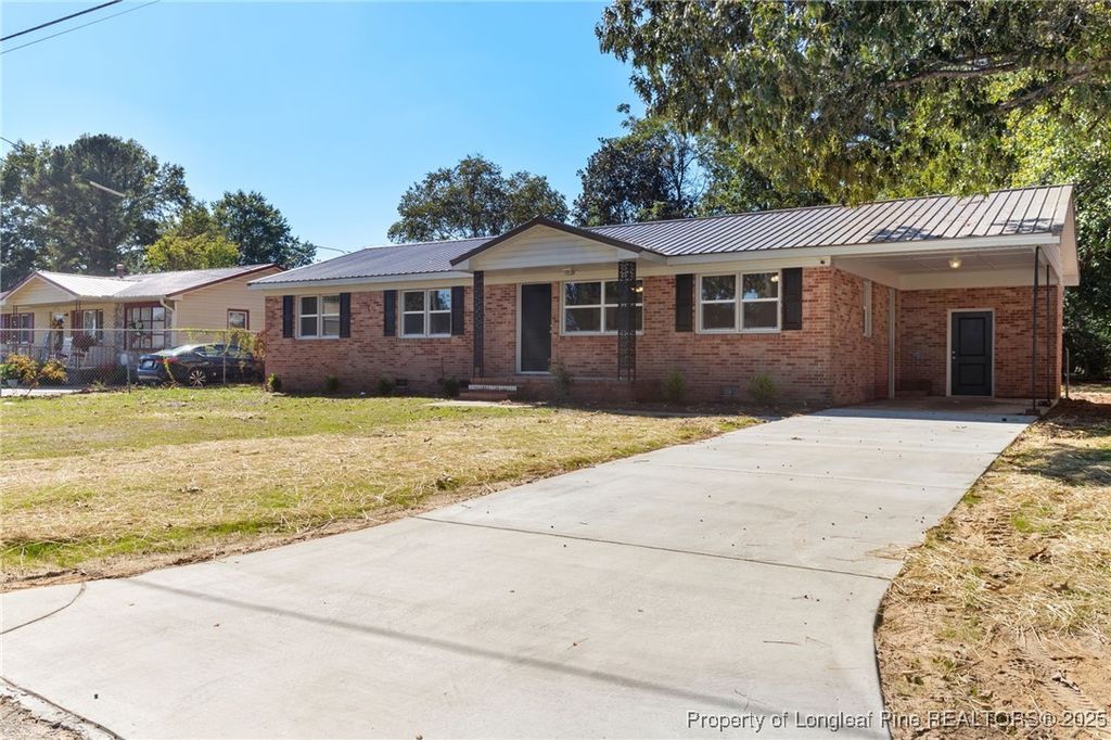 Photo of 6313 Lynette Circle, Fayetteville, NC 28314 (MLS # 751912)