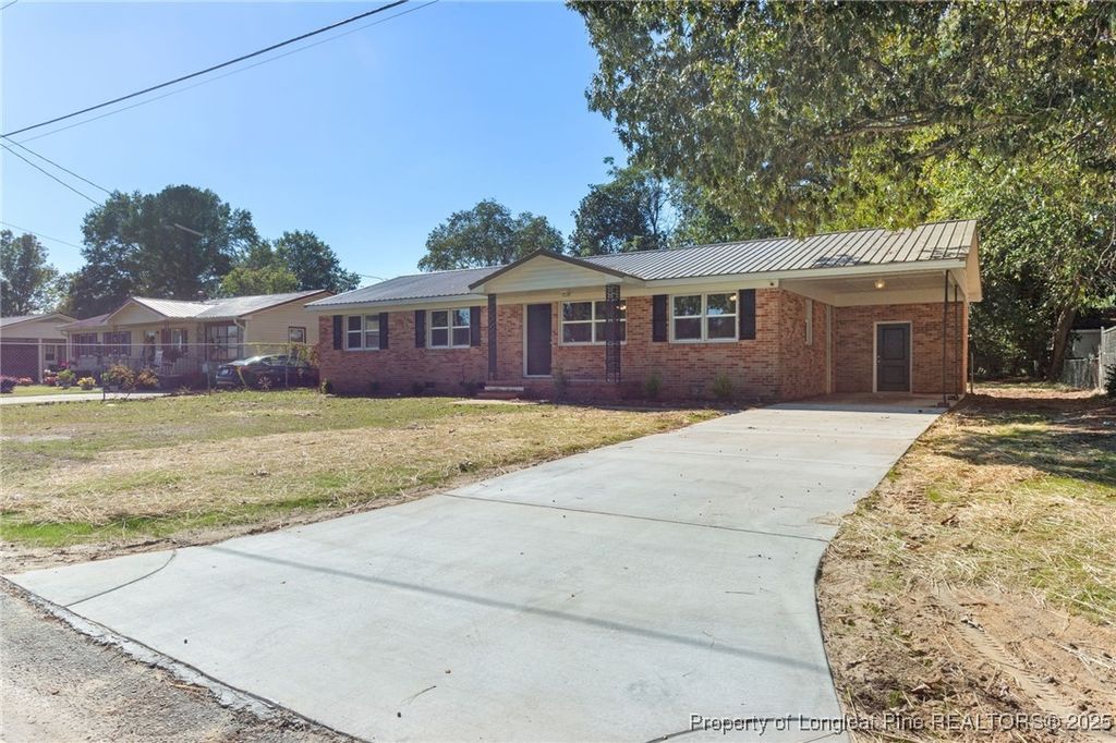 Photo of 6313 Lynette Circle, Fayetteville, NC 28314 (MLS # 751912)
