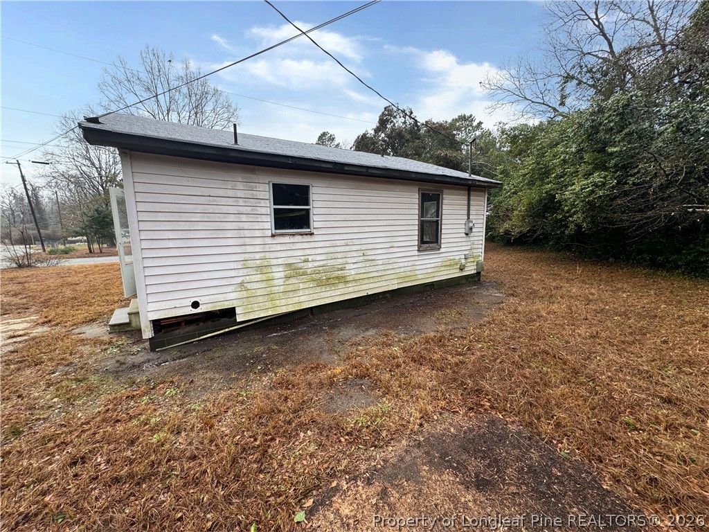 Photo of 304 Tuskeegee Drive, Laurinburg, NC 28352 (MLS # 758762)