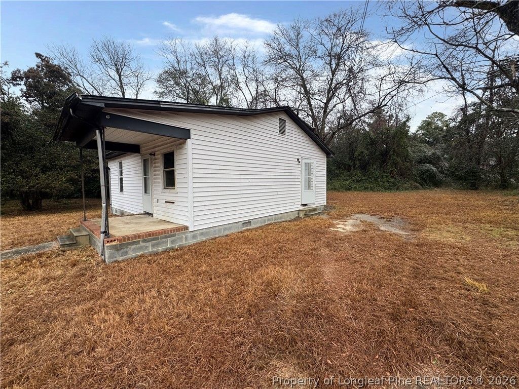 Photo of 304 Tuskeegee Drive, Laurinburg, NC 28352 (MLS # 758762)