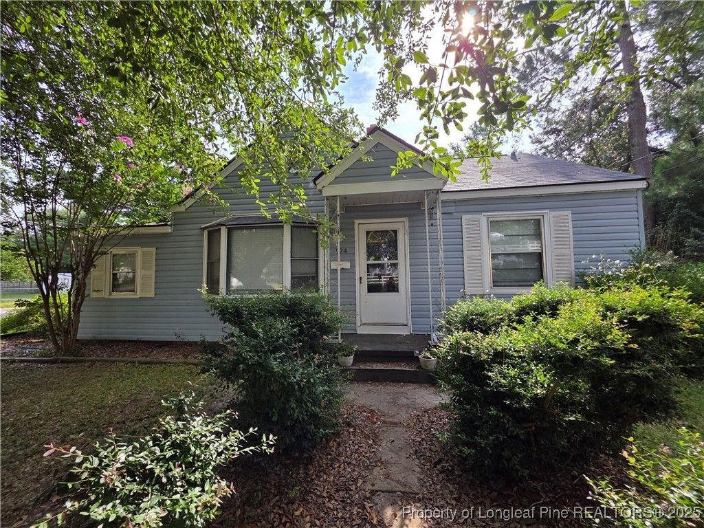Photo of 124 N Wright Street, Raeford, NC 28376 (MLS # 749759)