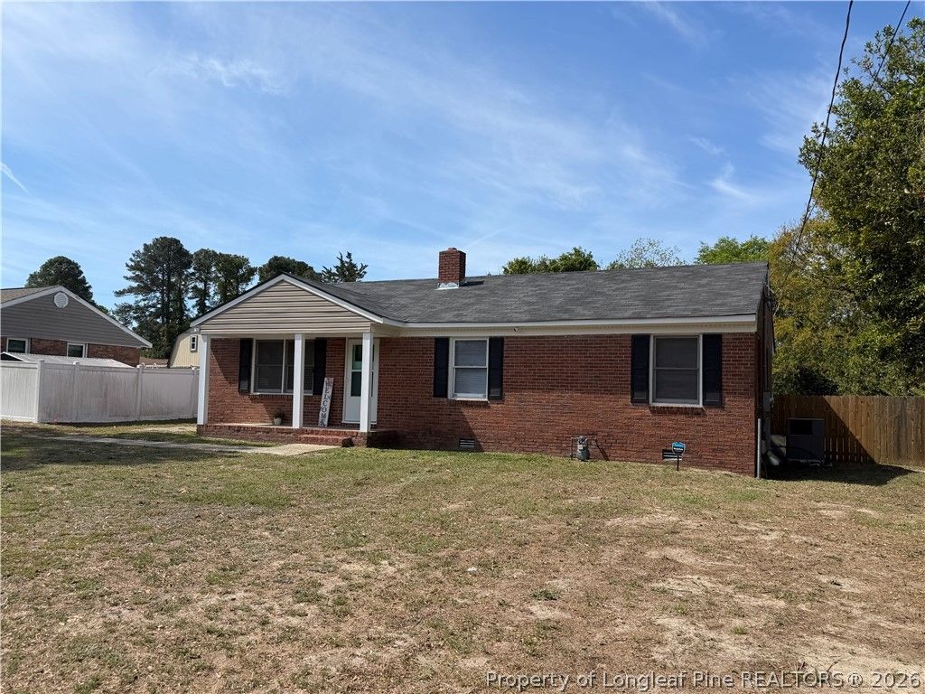 Photo of 1904 Westhill Drive, Fayetteville, NC 28304 (MLS # 760362)