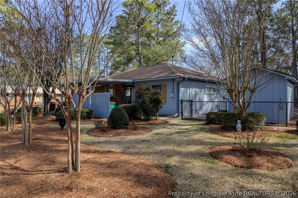 Photo of 507 W 20th Street, Lumberton, NC 28358 (MLS # 758431)