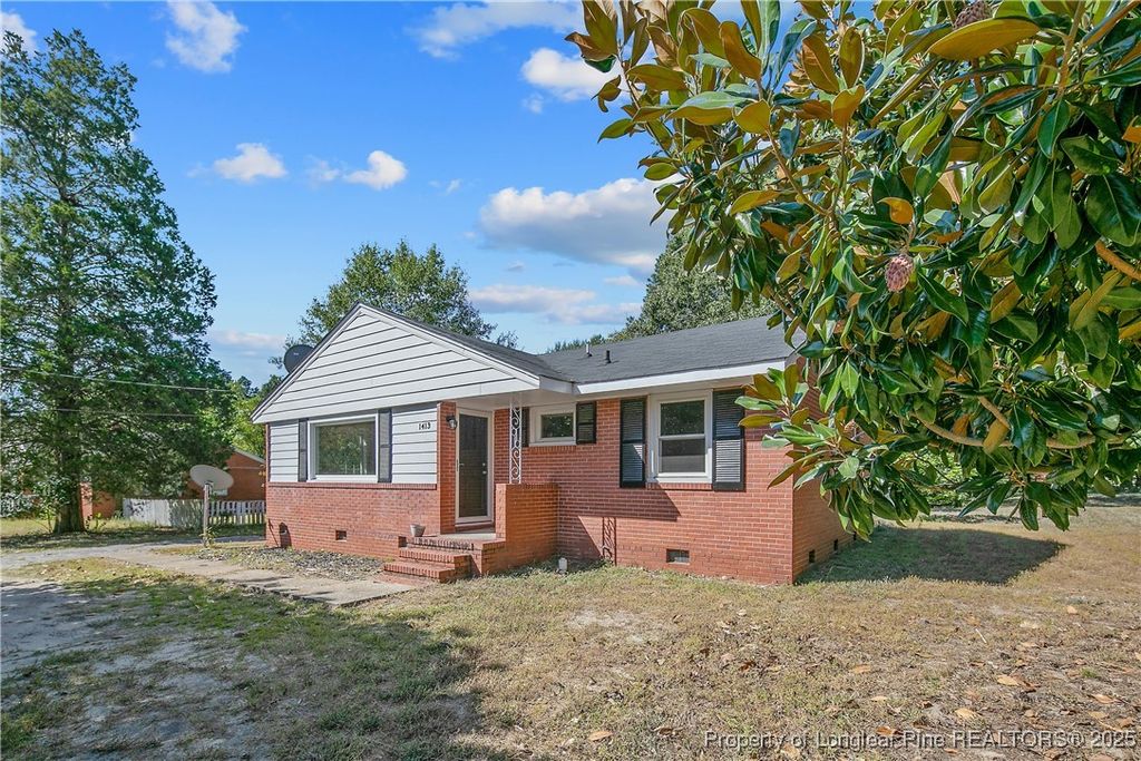 Photo of 1413 Stansfield Drive, Fayetteville, NC 28303 (MLS # 751372)