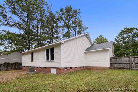 A home in Raeford