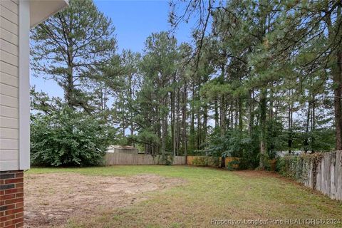 A home in Raeford