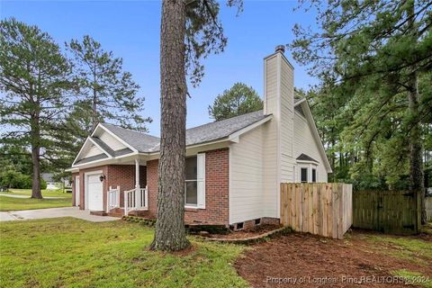 A home in Raeford