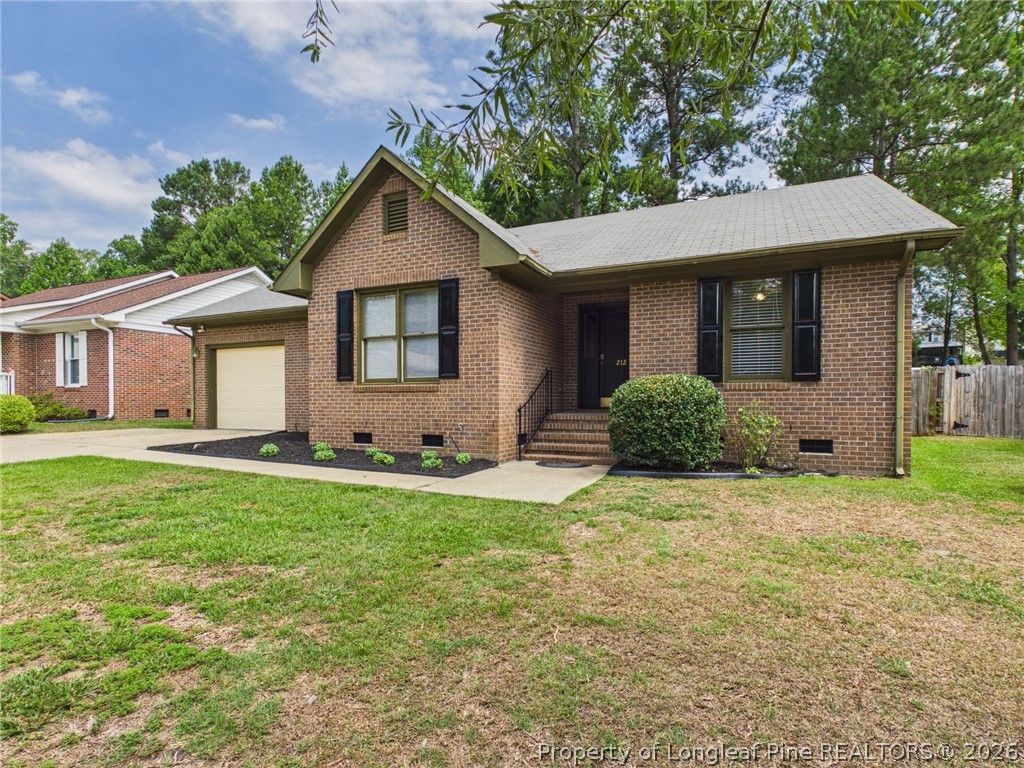 Photo of 212 Fair Oaks Drive, Fayetteville, NC 28311 (MLS # 765183)